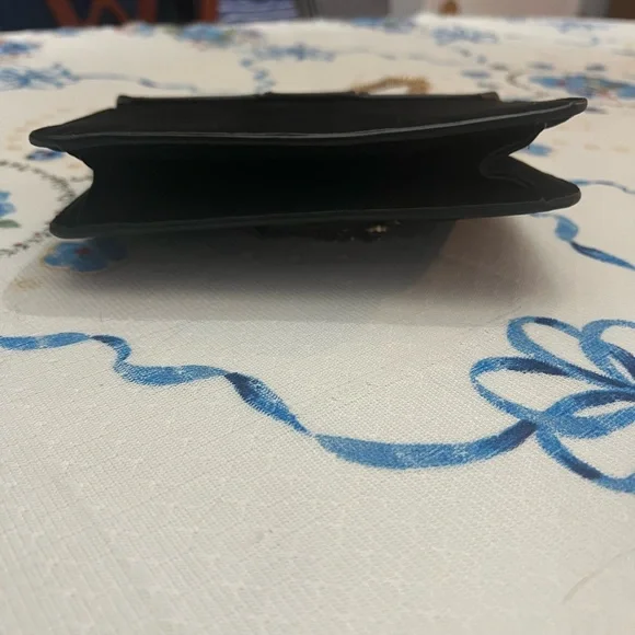 Topshop Black and Red Suede Chain Panther Clutch - Picture 8 of 8